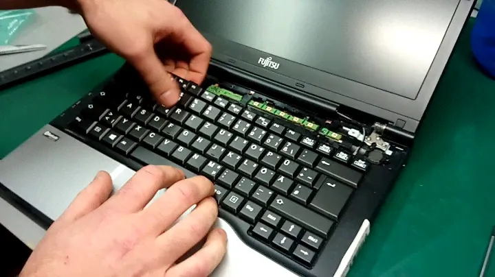 How to replace the keyboard of Fujitsu S752 easy way