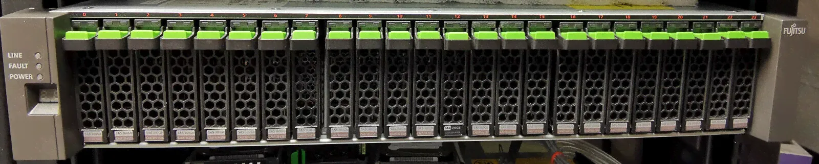 Fujitsu Eternus DX90 S2 Extension 2,5"